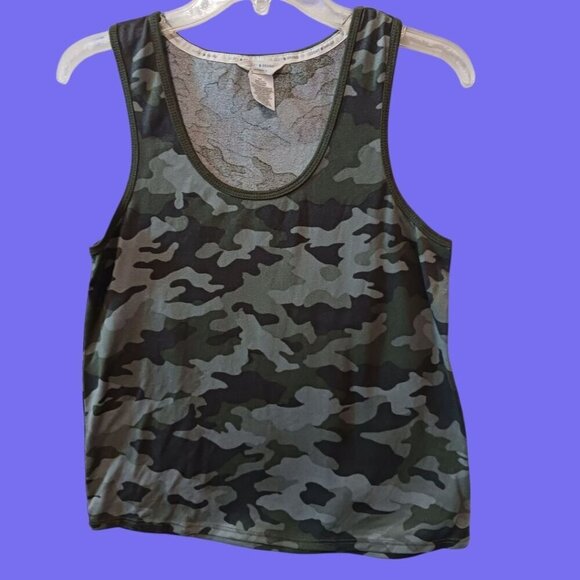Lucky Brand Camo Print Tank Top Lightweight Size Medium - Picture 6 of 8